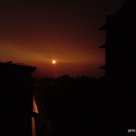 Hotel Aarjan And Restaurant Pokhara Bagian luar foto