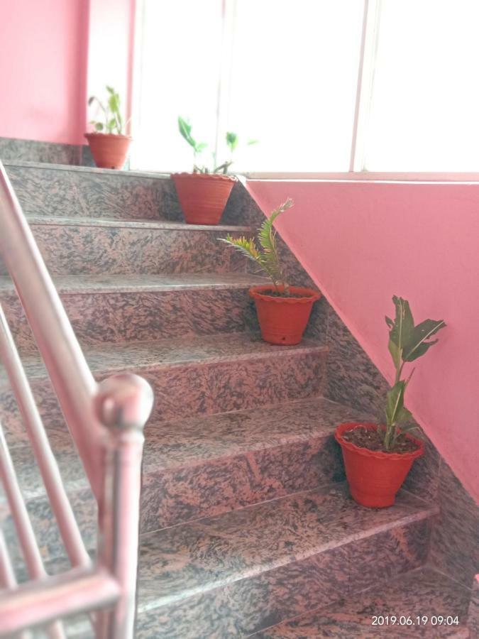 Hotel Aarjan And Restaurant Pokhara Bagian luar foto