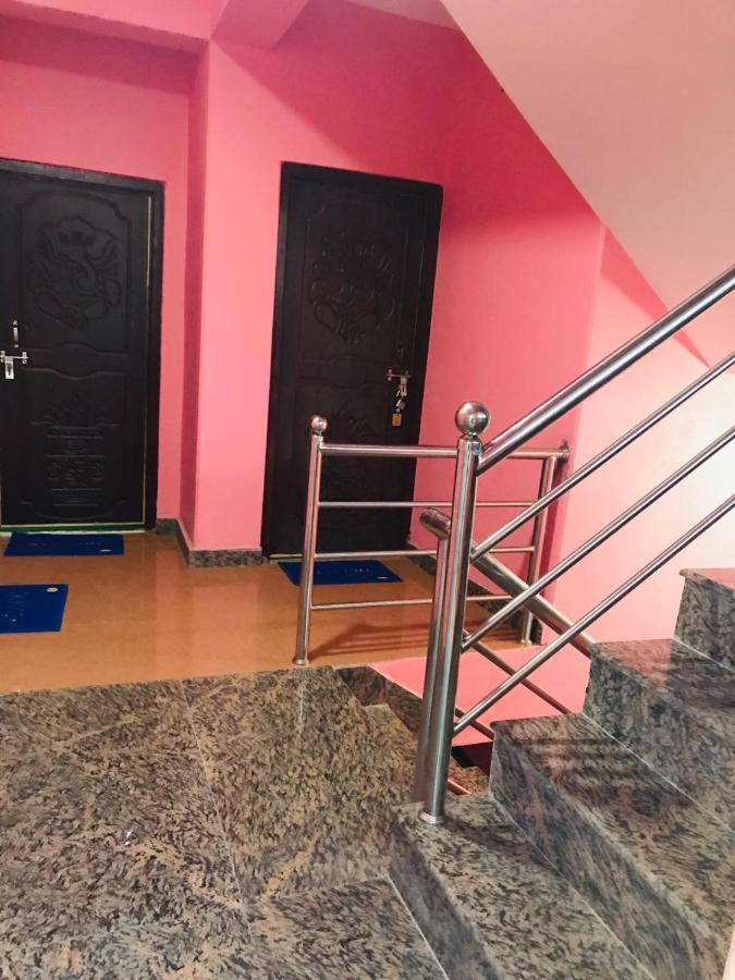 Hotel Aarjan And Restaurant Pokhara Bagian luar foto